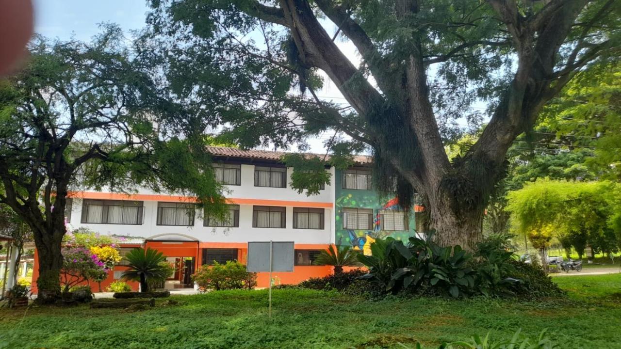 Imca Hotel Buga Kültér fotó